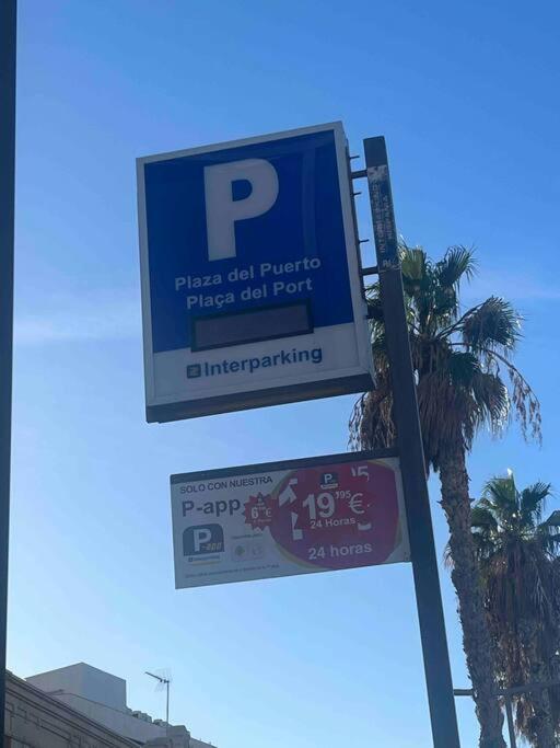 Charming & Spacious Apartment In Historic Centre & Short Walk To Beach Alicante Exterior photo