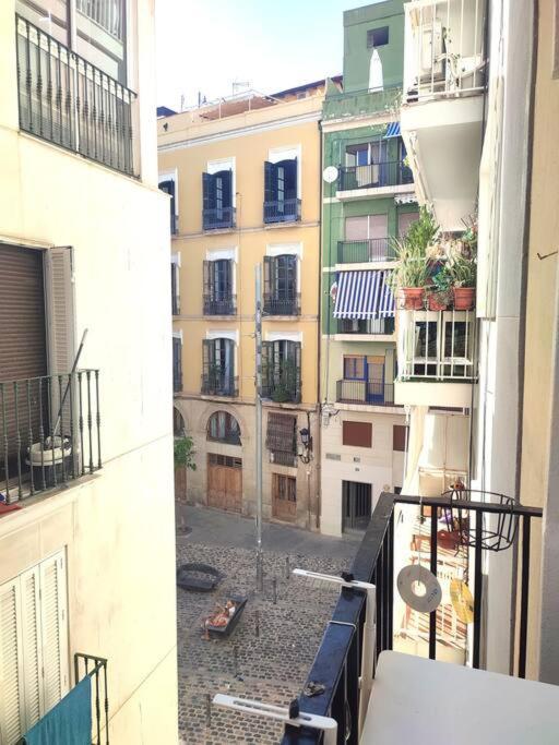Charming & Spacious Apartment In Historic Centre & Short Walk To Beach Alicante Exterior photo