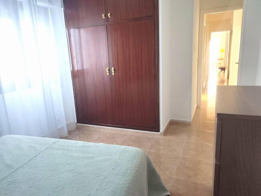 Charming & Spacious Apartment In Historic Centre & Short Walk To Beach Alicante Exterior photo